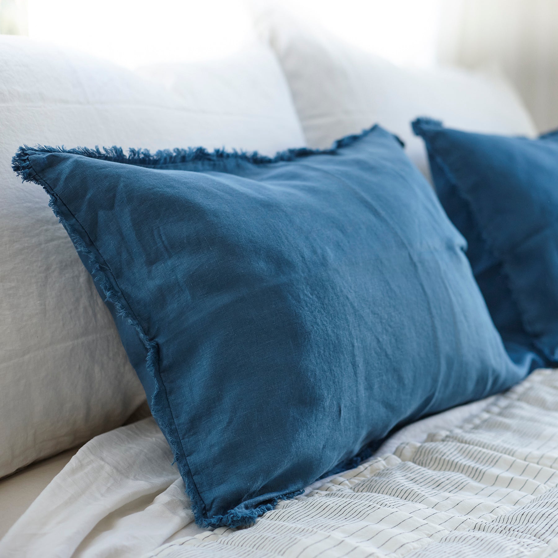 Pair of Linen Pillowcases in Legion Blue